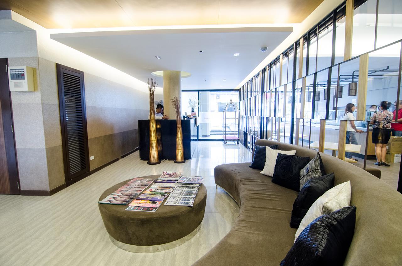 Madison Hotel Phl Илоило Экстерьер фото